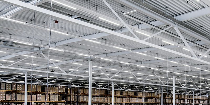 Nave industrial iluminación instalación eléctrica